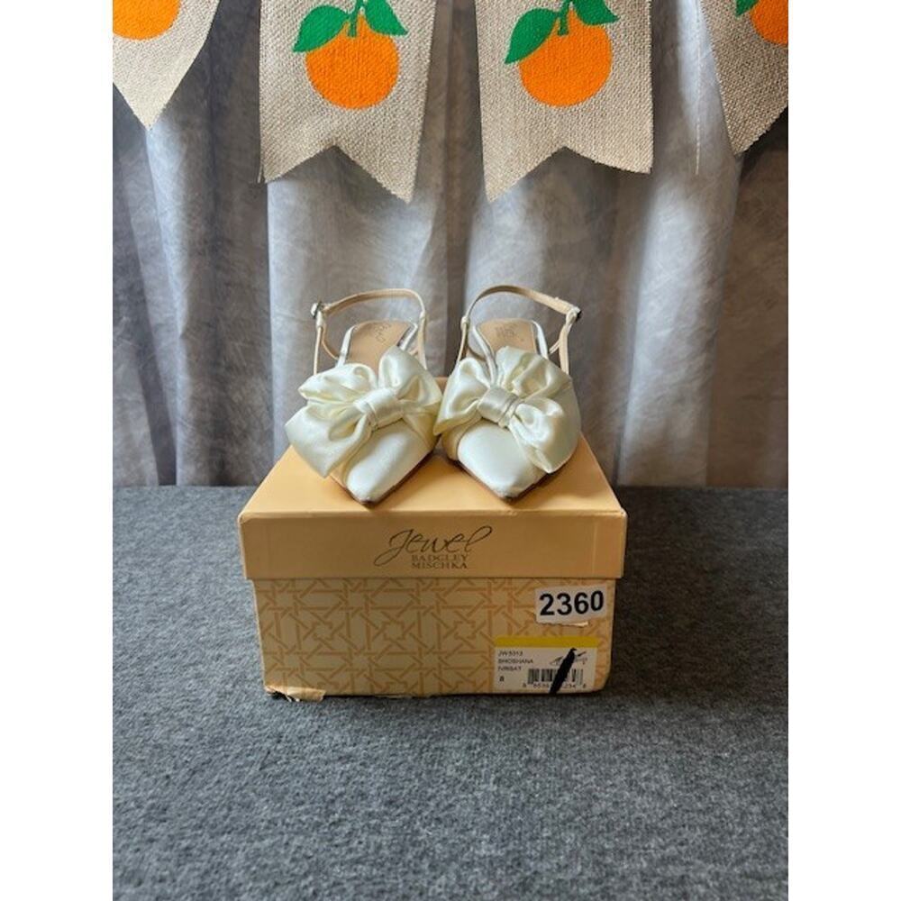 Jewel Badgley Mischka Shoshana Pointed Toe Sling Back Ivory Shoes Sz 8 - Picture 9 of 9